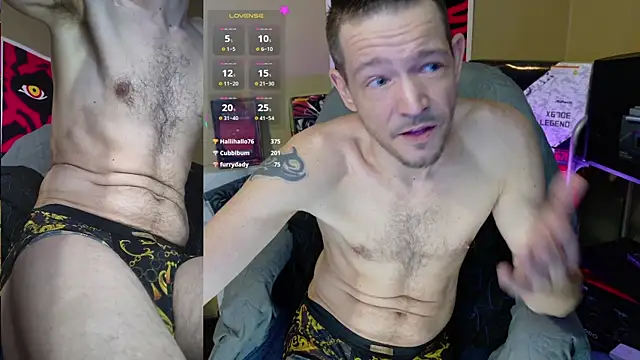 Snapshot of MasterForgedRayy chatting on February 7, 2:26 pm MasterForgedRayy online show from February 7, 2:26 pm