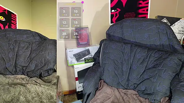 Snapshot of MasterForgedRayy chatting on March 10, 2:17 am MasterForgedRayy online show from March 10, 2:17 am