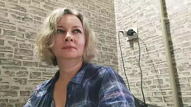 EdithManning online show from January 14, 12:14 pm