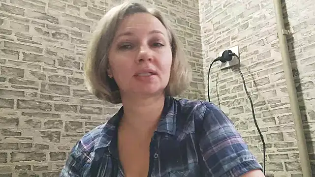 EdithManning online show from January 24, 8:55 am