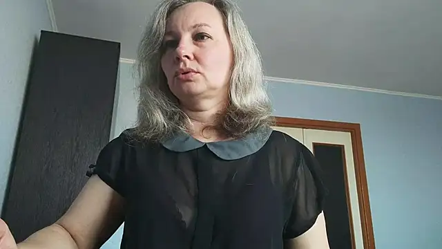 EdithManning online show from March 20, 6:29 am