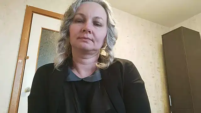 EdithManning online show from May 5, 5:32 pm