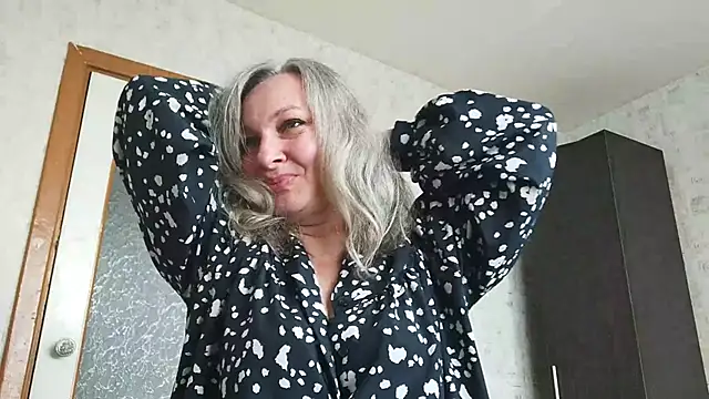 EdithManning online show from May 21, 5:58 am