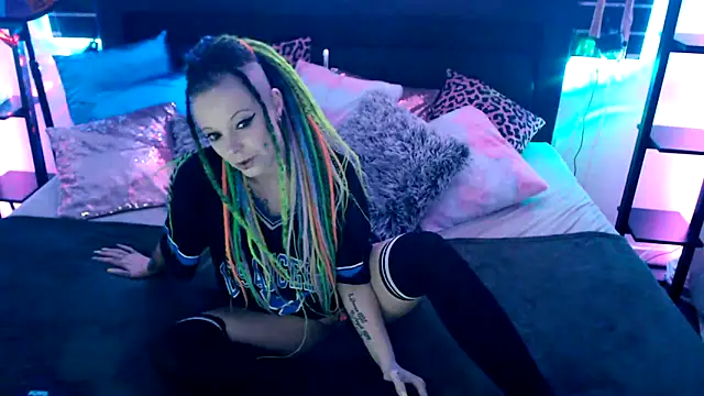 EdgesOfReality online show from December 16, 8:25 pm