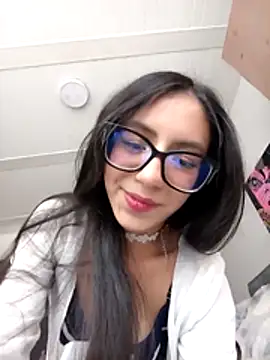 Snapshot of MissAfroditha chatting on December 21, 9:11 pm MissAfroditha online show from December 21, 9:11 pm