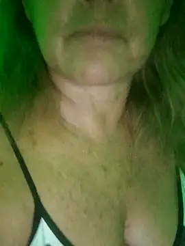 Kasandra Ho online show from December 17, 1:33 am