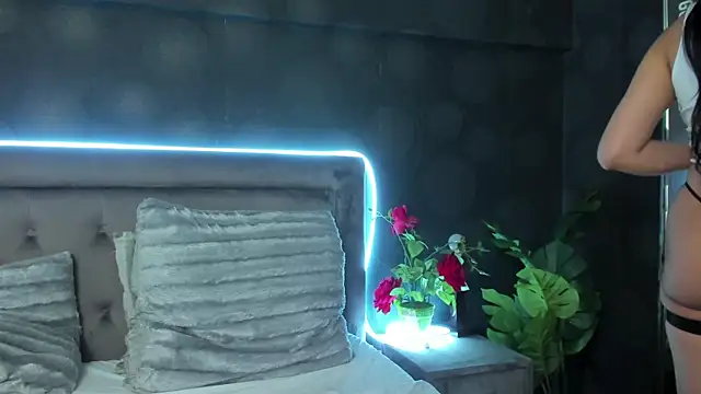 JulietShy online show from February 13, 9:06 pm