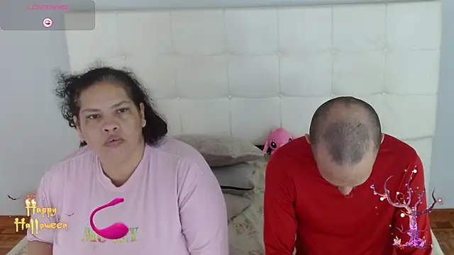 Candy and Jh0n online show from October 13, 7:25 pm