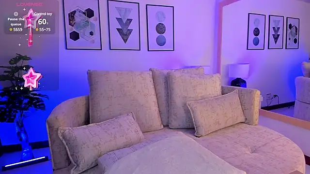 CattleyaScaly online show from December 10, 7:54 pm