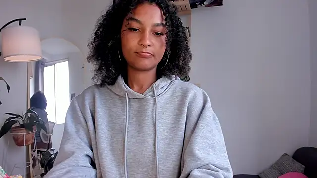 Snapshot of Johaphyton chatting on March 7, 6:00 pm Johaphyton online show from March 7, 6:00 pm