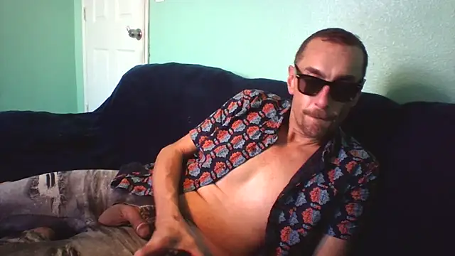 Snapshot of Pumpndeep chatting on February 24, 8:14 pm Pumpndeep online show from February 24, 8:14 pm