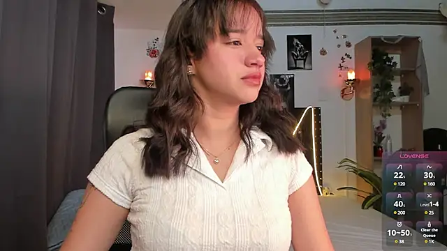 emilyrouxe online show from March 4, 3:04 pm