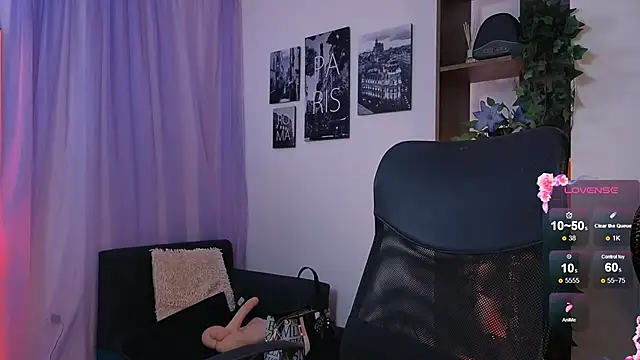 emilyrouxe online show from September 25, 3:27 pm