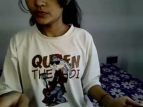 SUZY FROMUS online show from October 28, 12:41 pm