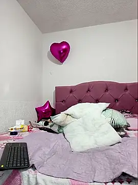 Melinaa-sex online show from December 4, 10:13 am