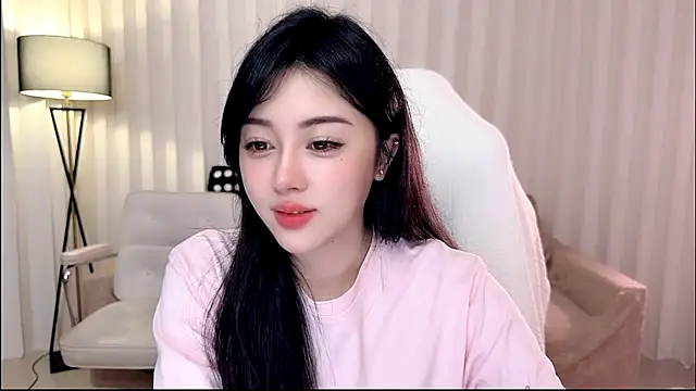 Snapshot of K-moumou chatting on May 11, 5:10 pm K-moumou online show from May 11, 5:10 pm