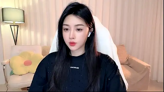 Snapshot of K-moumou chatting on June 22, 4:15 pm K-moumou online show from June 22, 4:15 pm