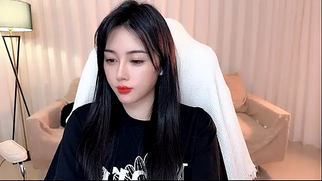 Snapshot of K-moumou chatting on July 28, 6:20 pm K-moumou online show from July 28, 6:20 pm