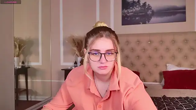 KarenLong online show from December 2, 7:38 pm