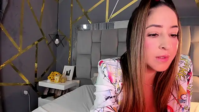 Snapshot of AliceSteel12 chatting on September 17, 10:11 pm AliceSteel12 online show from September 17, 10:11 pm