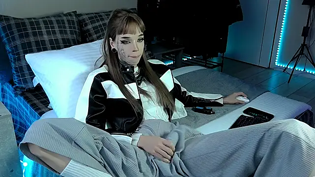 Tanya M online show from December 29, 12:12 pm