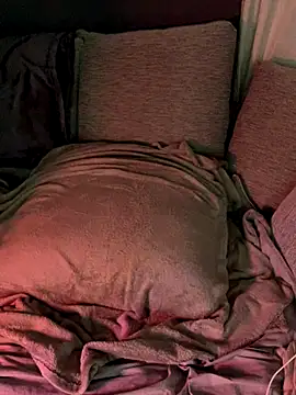 Snapshot of eemsii chatting on October 3, 8:06 pm eemsii online show from October 3, 8:06 pm