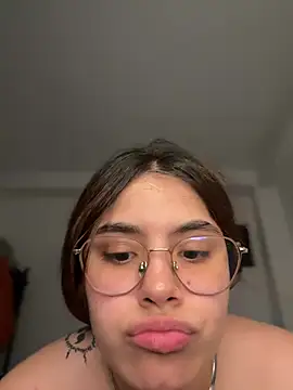 Yuli zuha online show from December 6, 12:05 pm