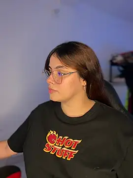 Yuli zuha online show from December 7, 1:14 am