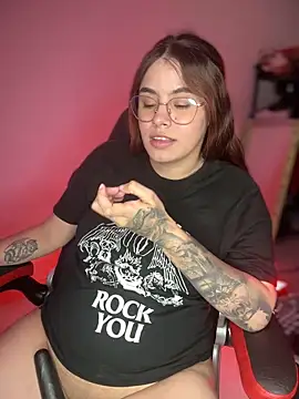 Yuli zuha online show from December 11, 5:43 am