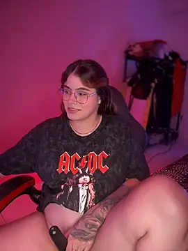 Yuli zuha online show from December 16, 2:57 am