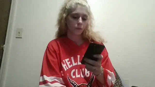 Prettypixie113 online show from February 26, 3:05 am