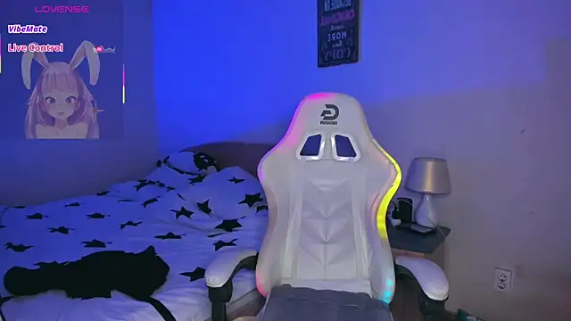 AdellaLoveX online show from April 17, 4:48 am