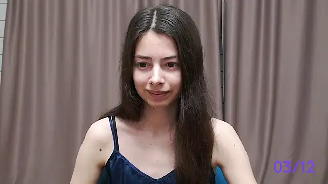 Snapshot of sweet_sweet_angel chatting on December 3, 2:38 pm sweet sweet angel online show from December 3, 2:38 pm