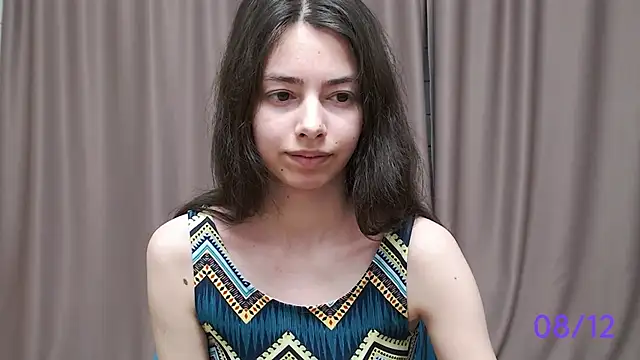Snapshot of sweet_sweet_angel chatting on December 8, 12:52 pm sweet sweet angel online show from December 8, 12:52 pm