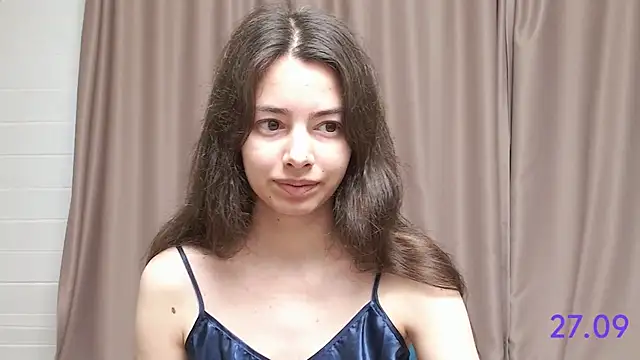 Snapshot of sweet_sweet_angel chatting on September 27, 6:51 am sweet sweet angel online show from September 27, 6:51 am