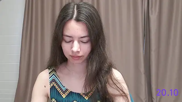 Snapshot of sweet_sweet_angel chatting on October 20, 7:31 am sweet sweet angel online show from October 20, 7:31 am