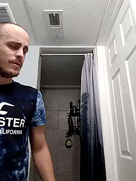 tryinitoutagain online show from December 28, 3:58 am