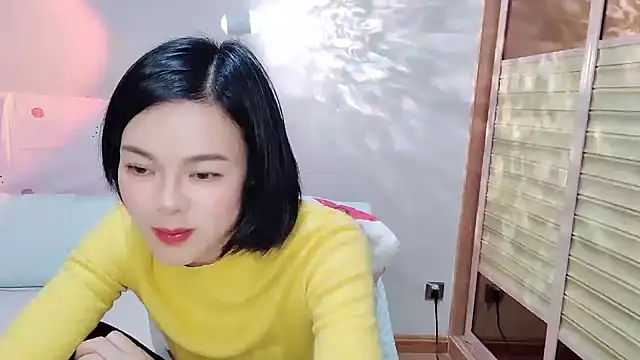 Linda-LL online show from March 17, 11:53 am