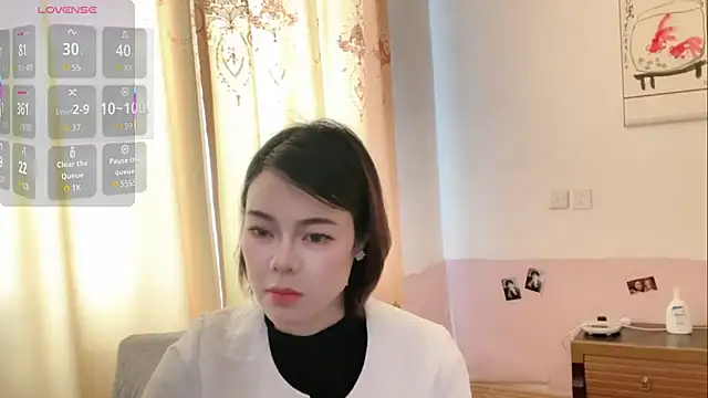 Linda-LL online show from March 27, 4:40 am