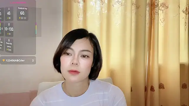 Snapshot of Linda-LL chatting on May 19, 7:26 am Linda-LL online show from May 19, 7:26 am