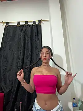 Snapshot of paisitahot1975 chatting on February 24, 11:14 pm paisitahot1975 online show from February 24, 11:14 pm