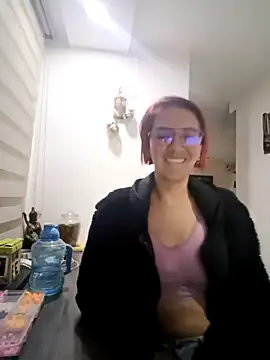 your red rose  online show from December 2, 11:29 pm