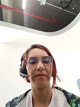 your red rose  online show from January 17, 3:53 pm