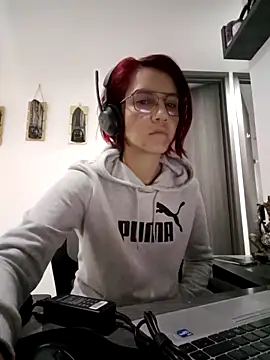 your red rose  online show from March 10, 11:53 am