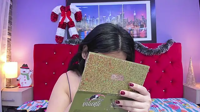 Snapshot of AbbyJonhs chatting on December 4, 12:58 pm AbbyJonhs online show from December 4, 12:58 pm