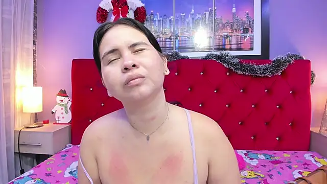 Snapshot of AbbyJonhs chatting on December 21, 1:10 pm AbbyJonhs online show from December 21, 1:10 pm