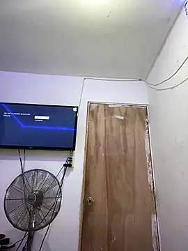 Snapshot of LatinBoysxxx chatting on January 25, 5:40 pm LatinBoysxxx online show from January 25, 5:40 pm