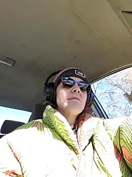 thatonespicychick online show from February 13, 8:13 pm