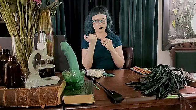 Snapshot of vesperjadex chatting on March 15, 5:19 am vesperjadex online show from March 15, 5:19 am