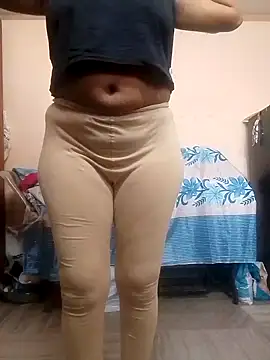 Snapshot of sneha_telugu_girl chatting on February 4, 8:13 am sneha telugu girl online show from February 4, 8:13 am